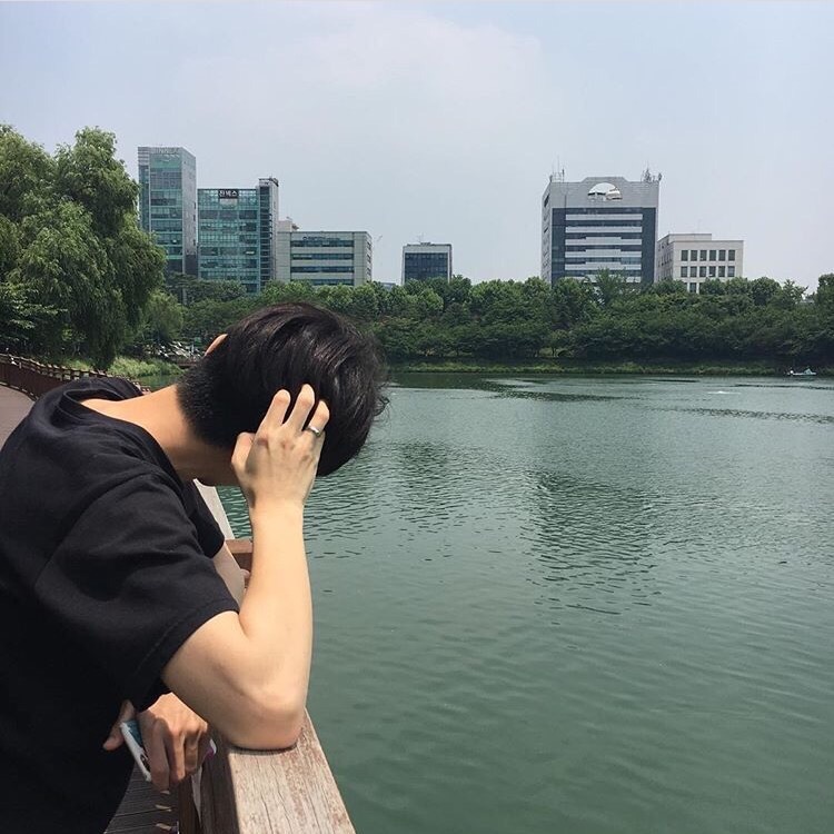 闻阳忠振