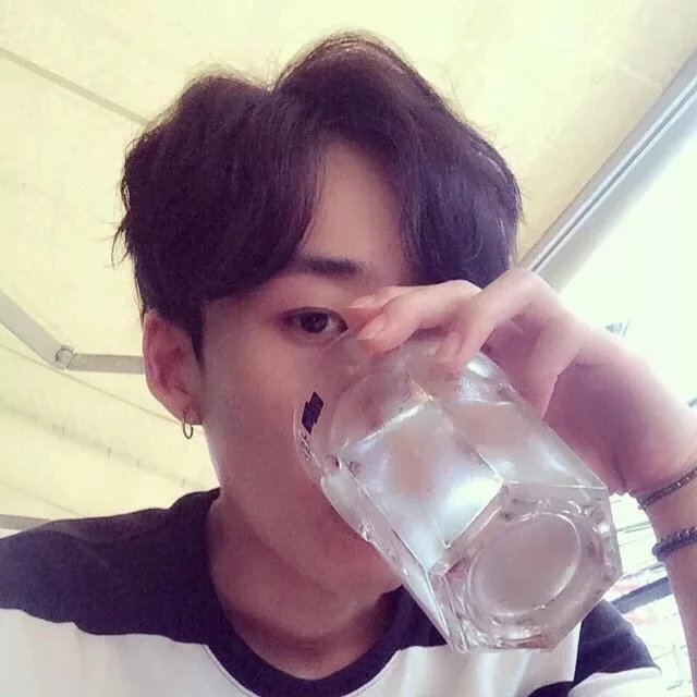 湛阅诚阳