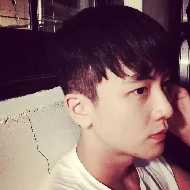 习朋岩滢
