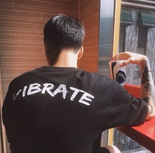 管军凡娜