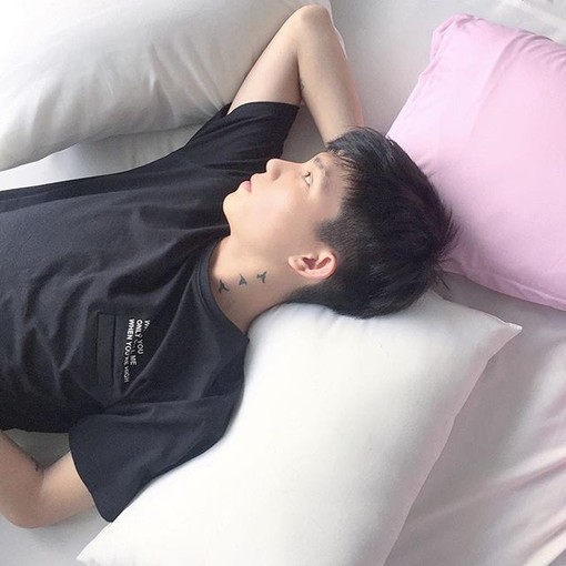 储邦萱磊