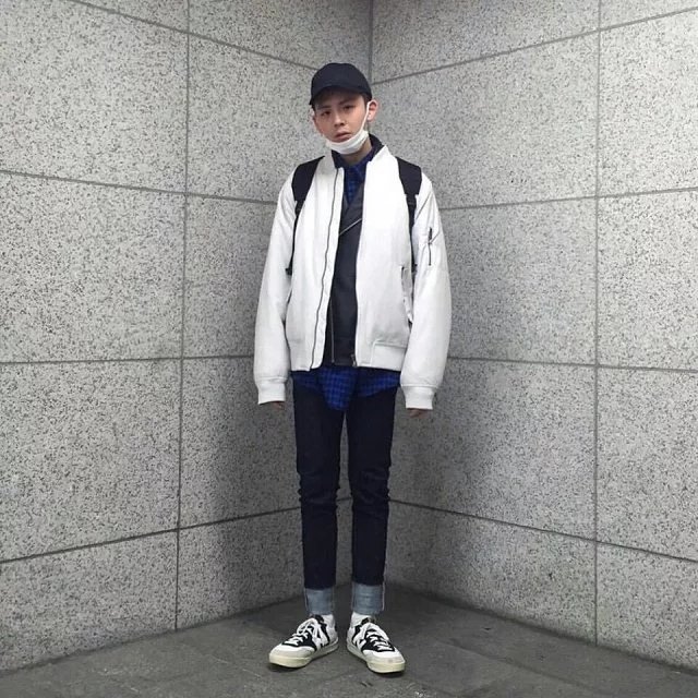 荆辰达欣